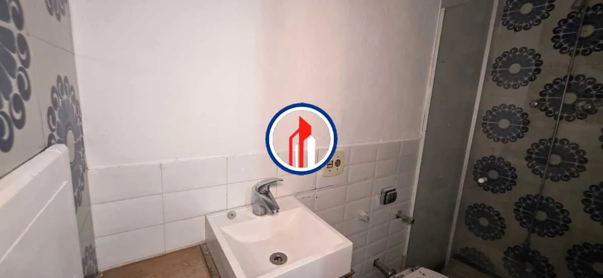 Unfurnished apartment with 3 bedrooms and 3 bathrooms — photo 4