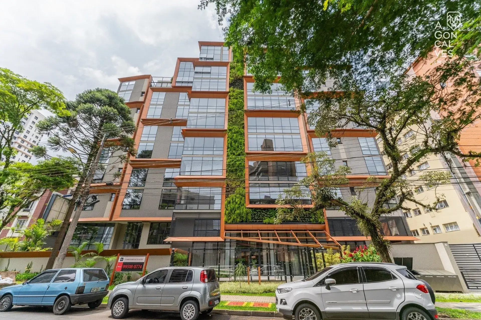 Furnished 223 m² apartment with 3 en-suites and 3 parking spots — photo 7