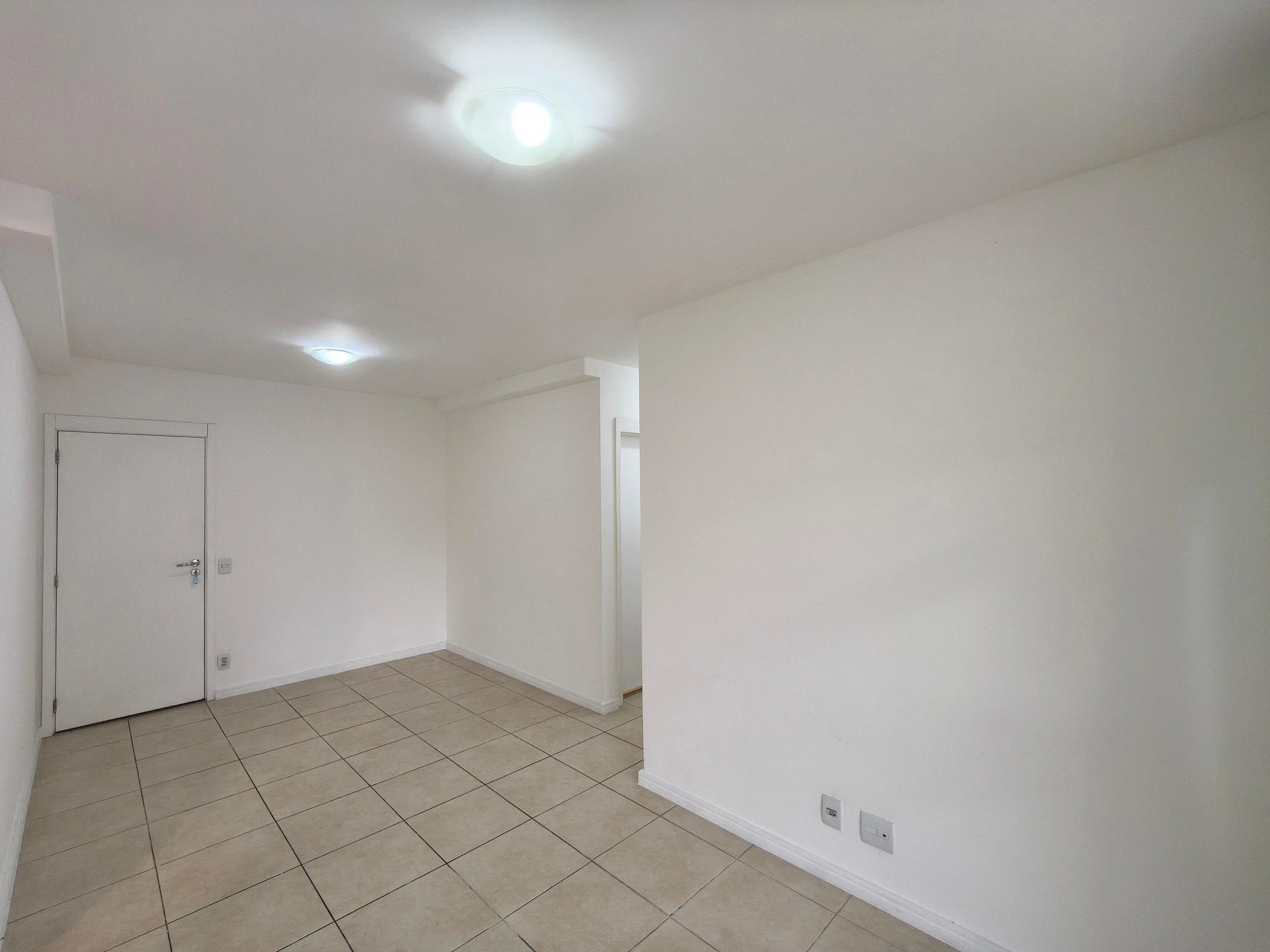 Apartamento de aluguel com 2 quartos e varanda — photo 15