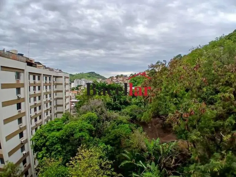 Furnished apartment with 2 bedrooms and 1 glass shower — photo 12