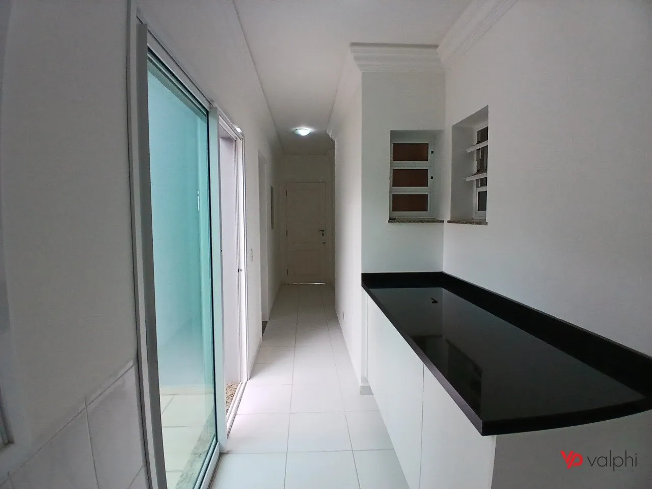 4-bedroom house with a grill on the balcony — photo 37