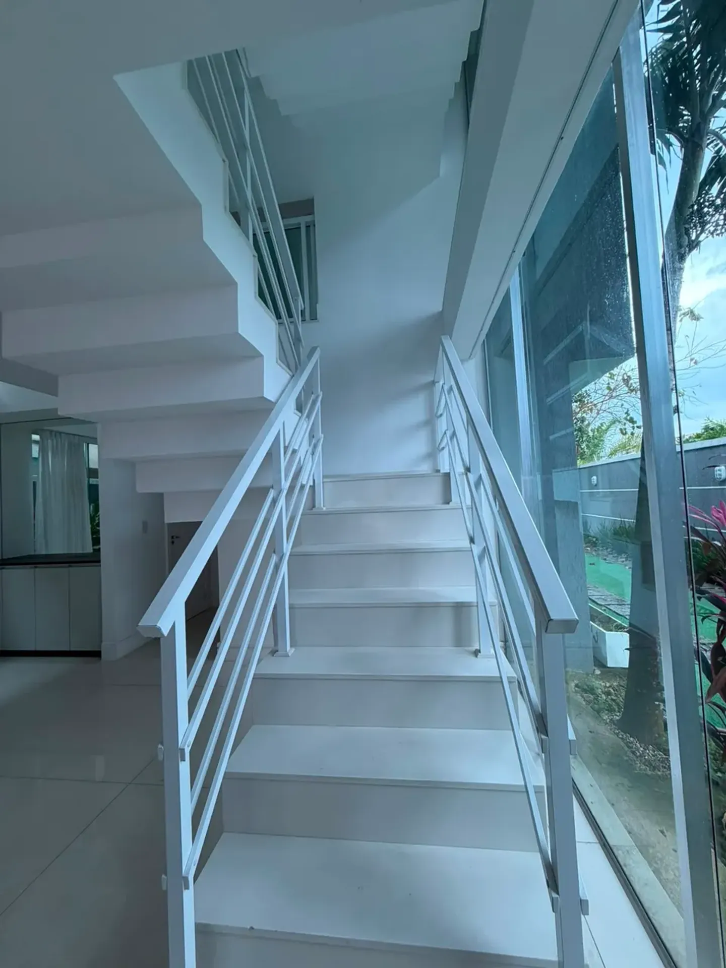 Rental house with 5 bedrooms and 5 bathrooms — photo 24