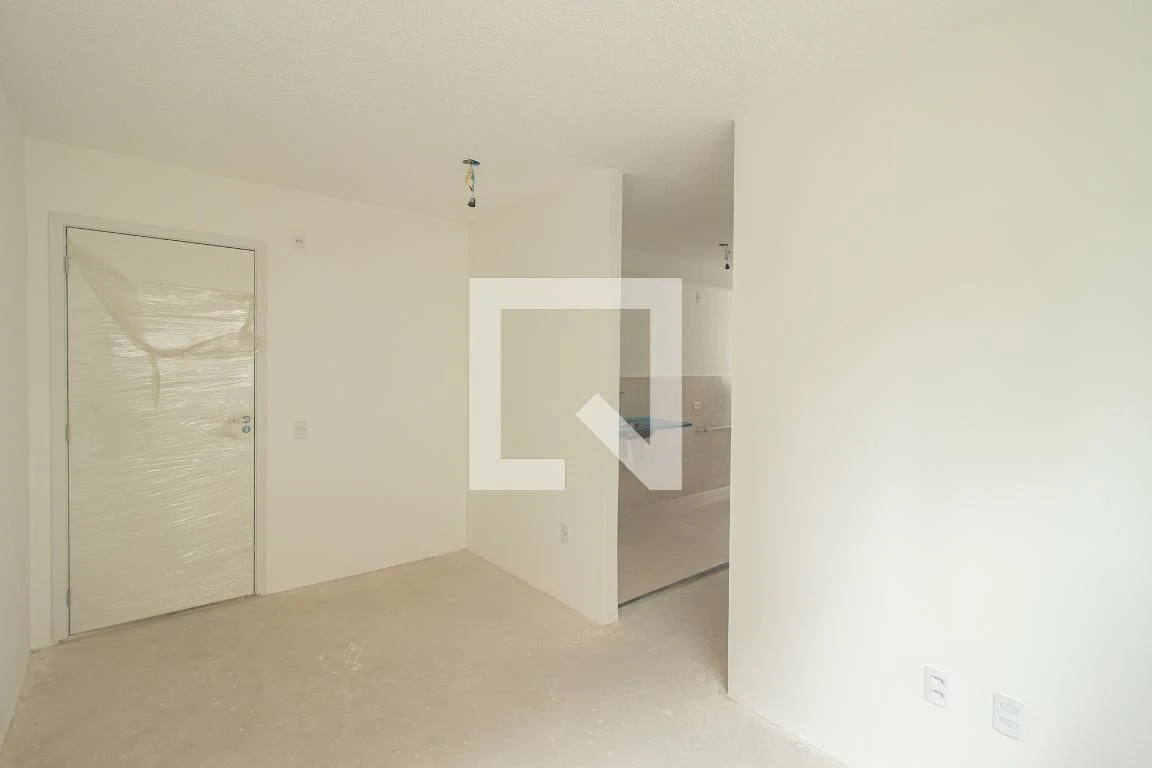 2-bedroom apartment in a building with a gym — photo 46