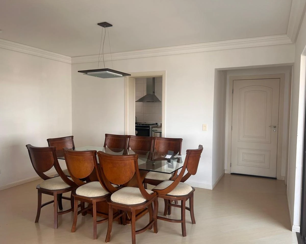 3-bedroom apartment with a home office in Curitiba — photo 22