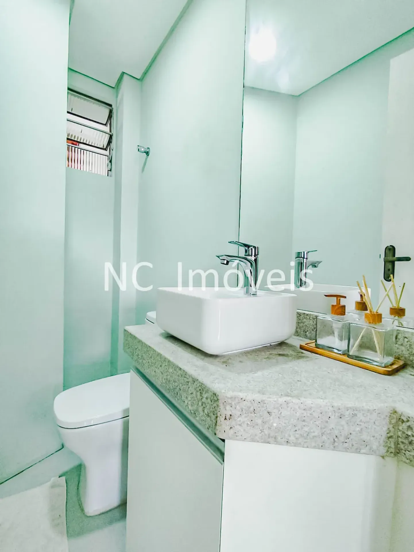 Меблированный двухэтажный дом: 3 спальни, 128 м² — photo 36