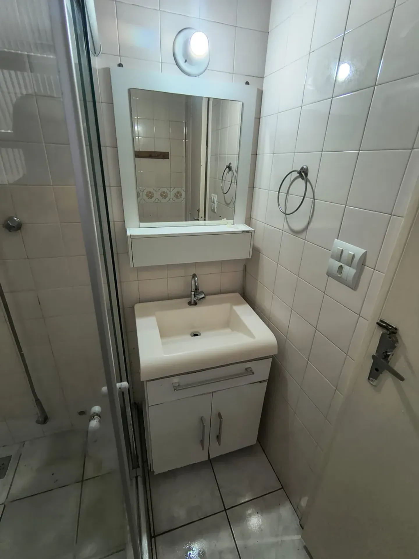 Дерев'яна підлога або ламінат та 1 спальня: квартира 32 м² — photo 11