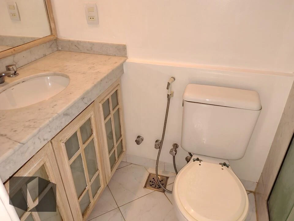 Невлаштований будинок із 4 спальнями та 4 ванними — photo 25