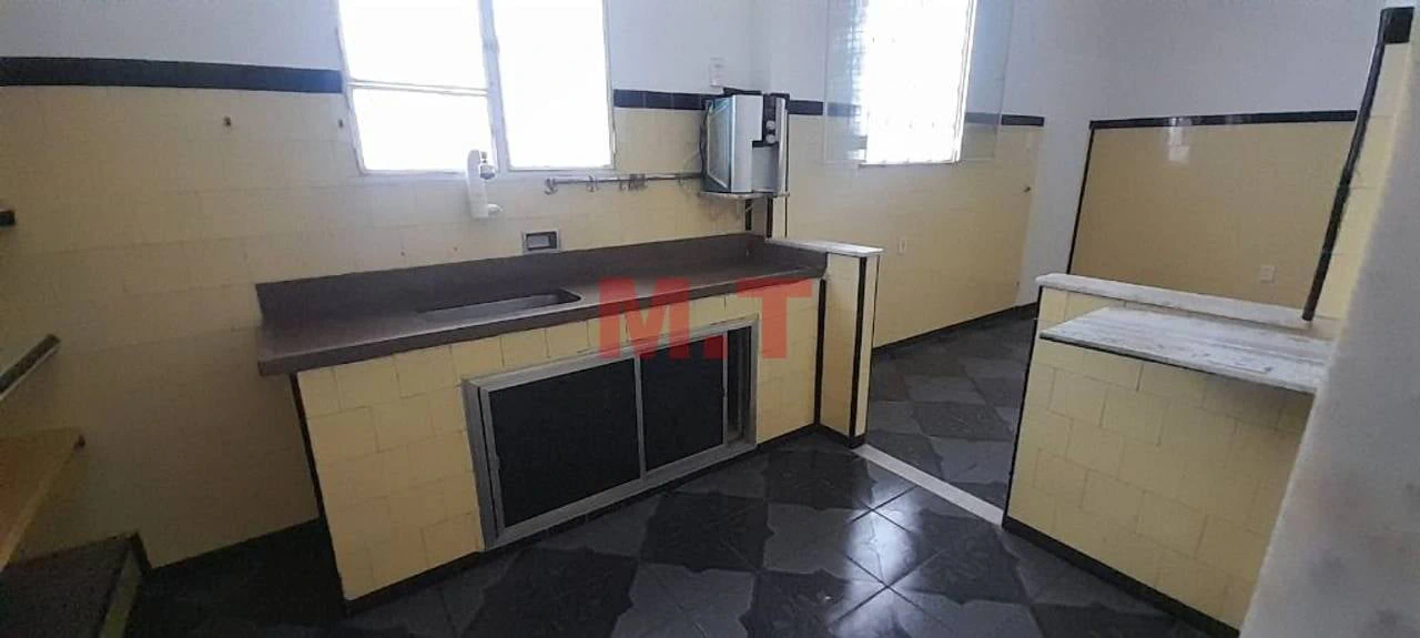 House with 3 bedrooms and a private garden — photo 21