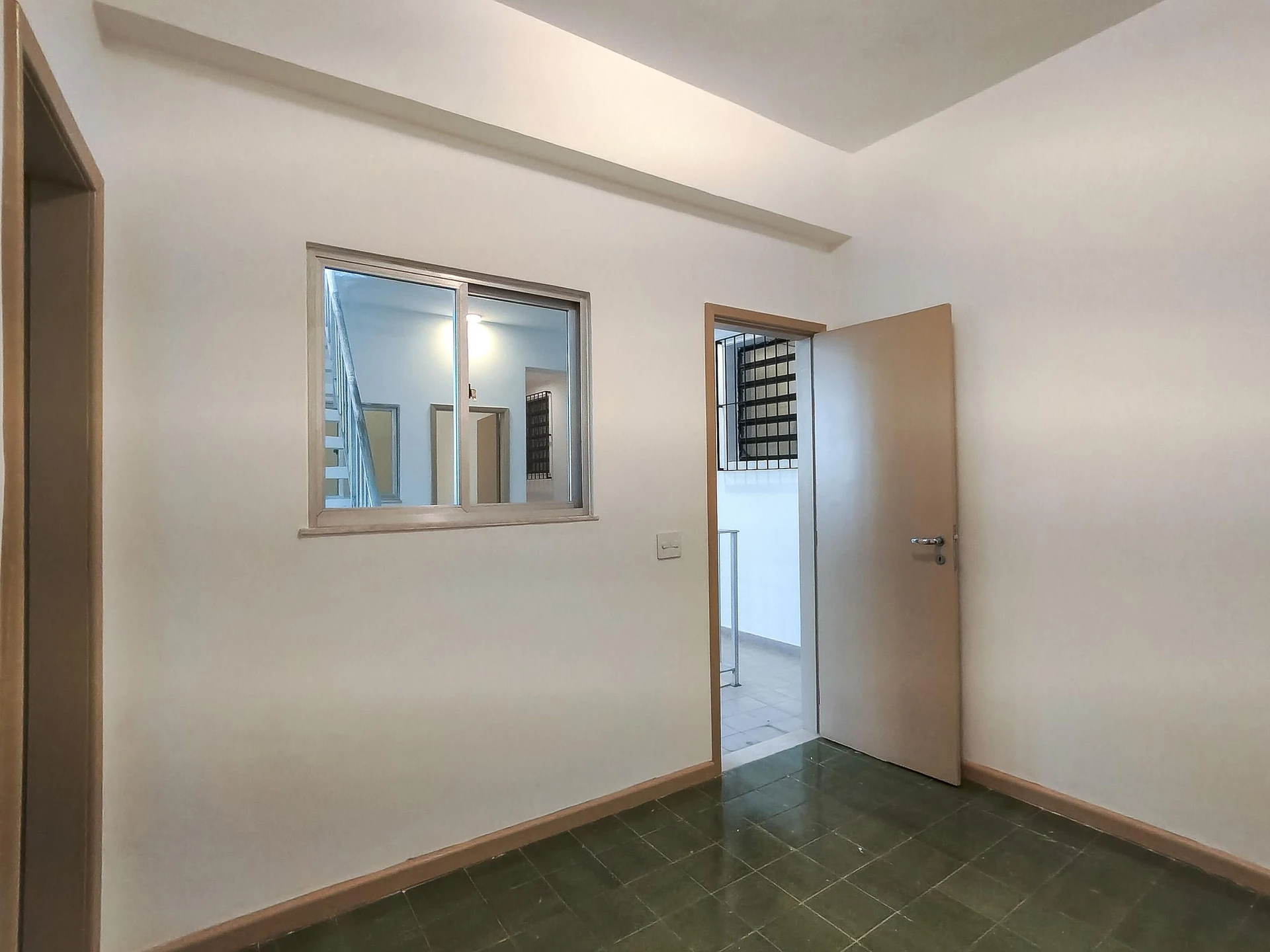 House for rent with 5 bedrooms and 8 bathrooms — photo 32