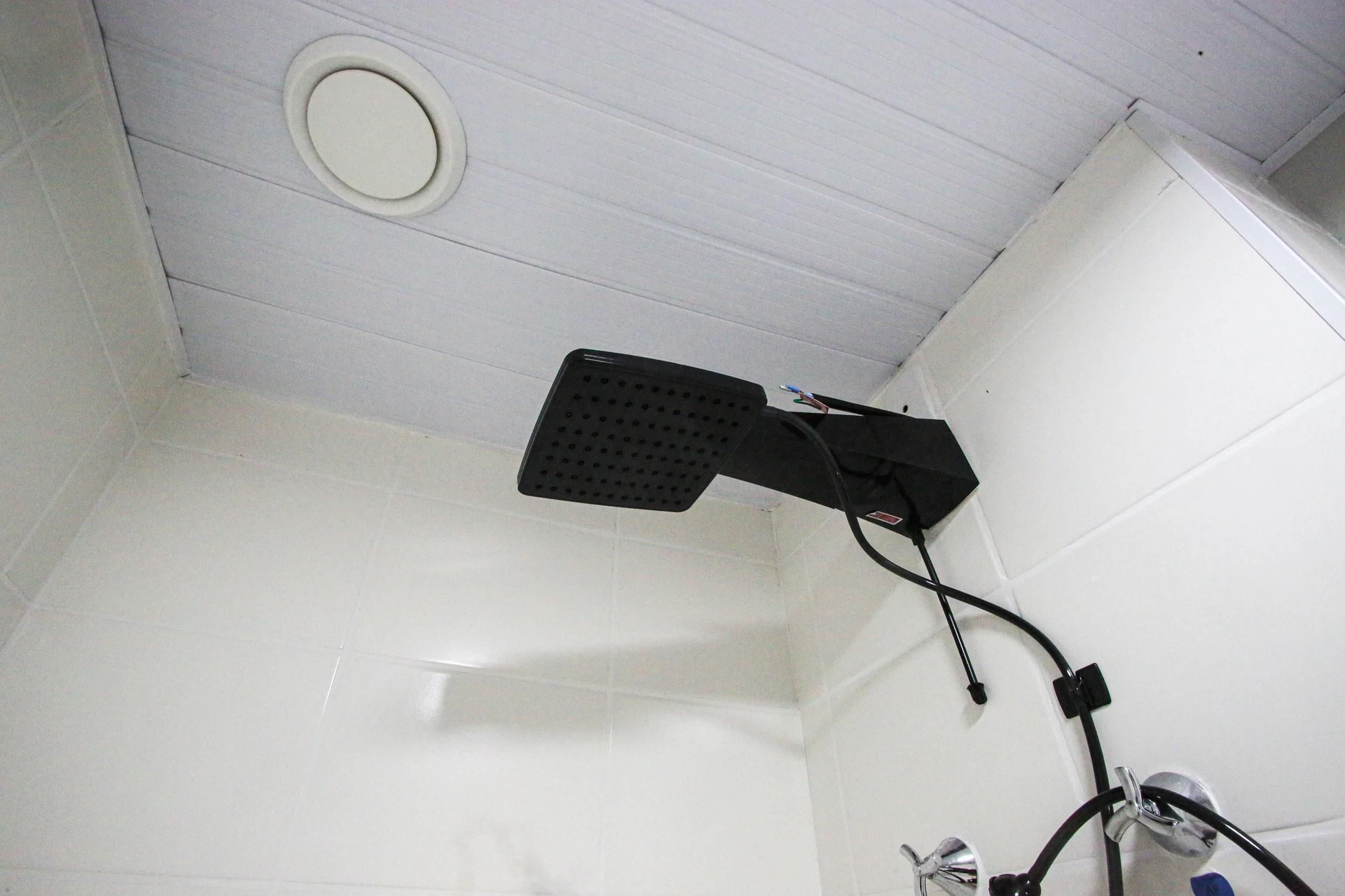 Apartamento de 2 quartos em condomínio com academia — photo 21