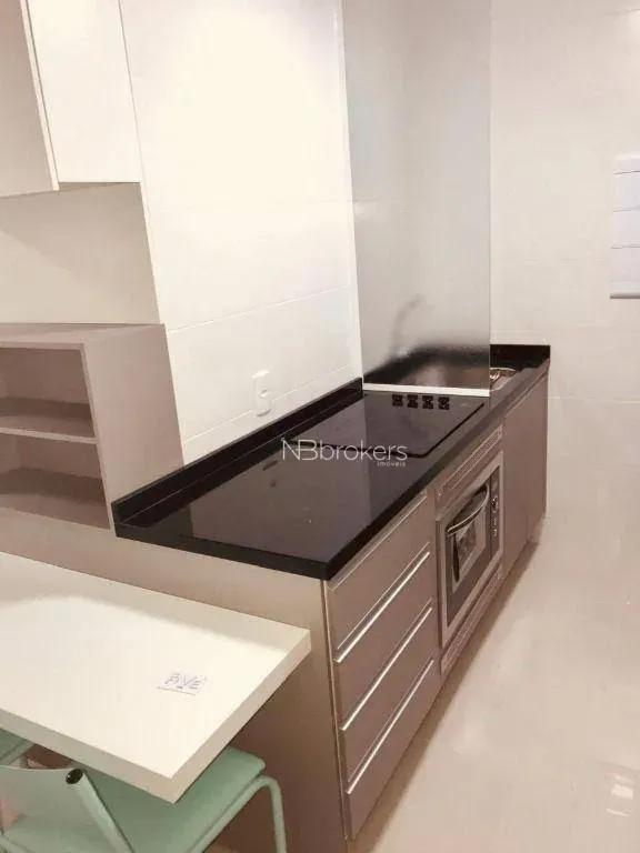 Furnished 68 m² apartment with 1 en-suite bedroom — photo 17