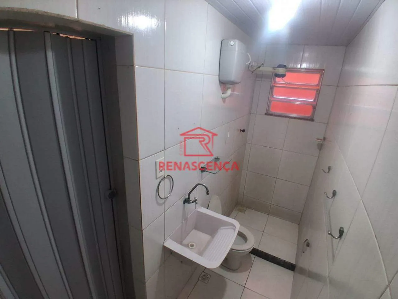 Studio kitnet with 1 bedroom and compact kitchenette — photo 6