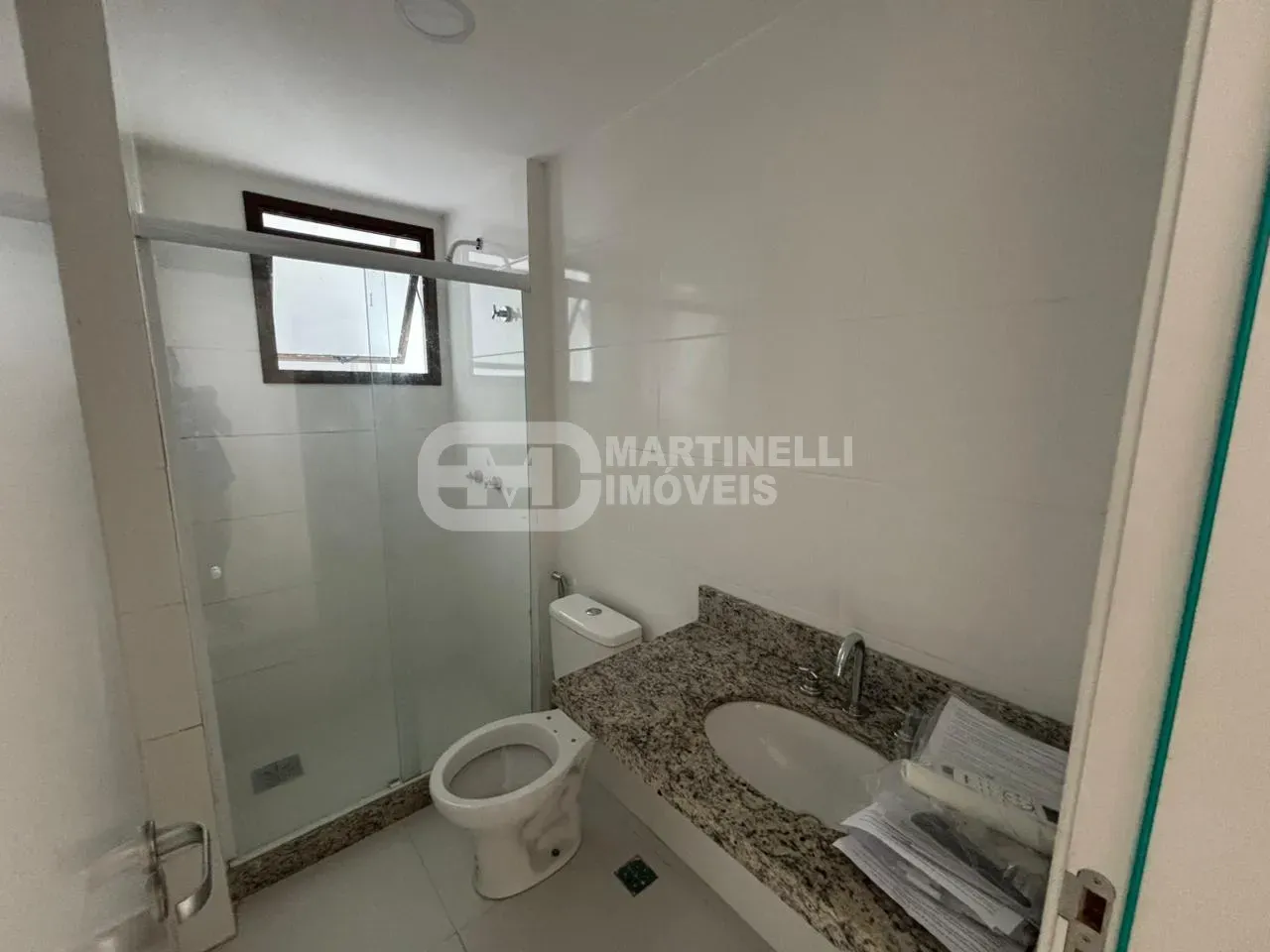 3-bedroom apartment with a separate, enclosed kitchen — photo 14