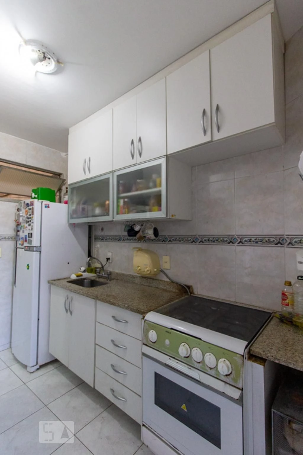 Furnished apartment with 2 bedrooms and 2 bathrooms — photo 12
