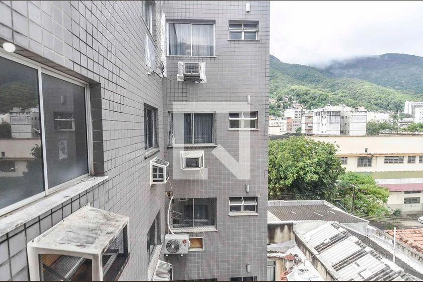 2-bedroom apartment with a mountain view in Rio de Janeiro — photo 6