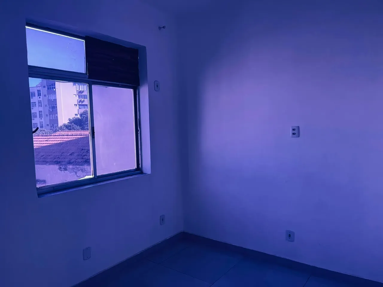 Unfurnished 2-bedroom apartment with a gas kitchen — photo 14