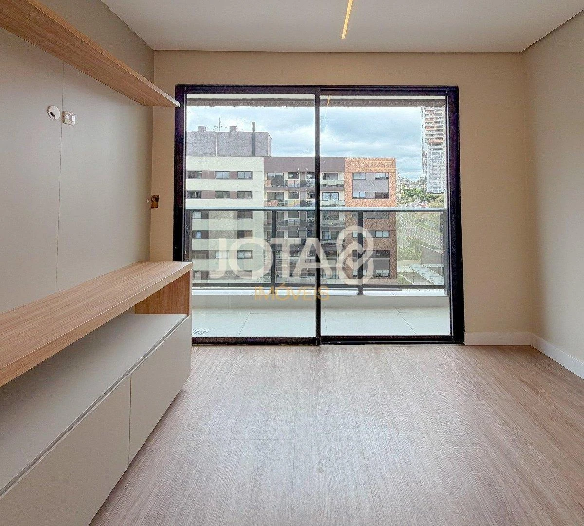 Furnished apartment with 1 parking spot and open-plan kitchen — photo 16
