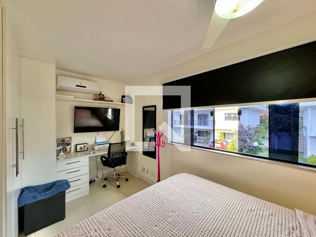 138 m² house with a home office and a walk-in closet — photo 40