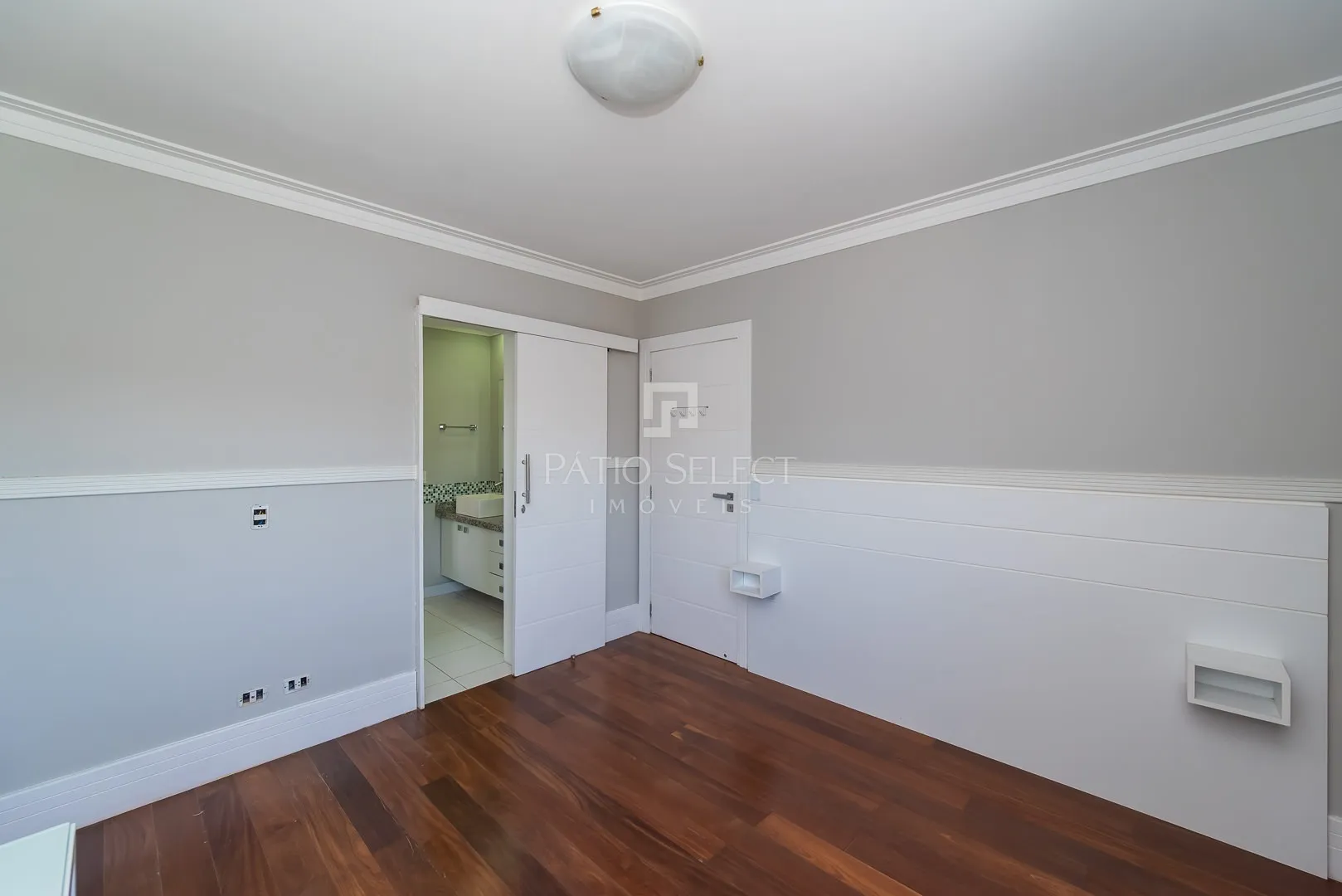 Furnished house, 305 m², with a bathtub — photo 69