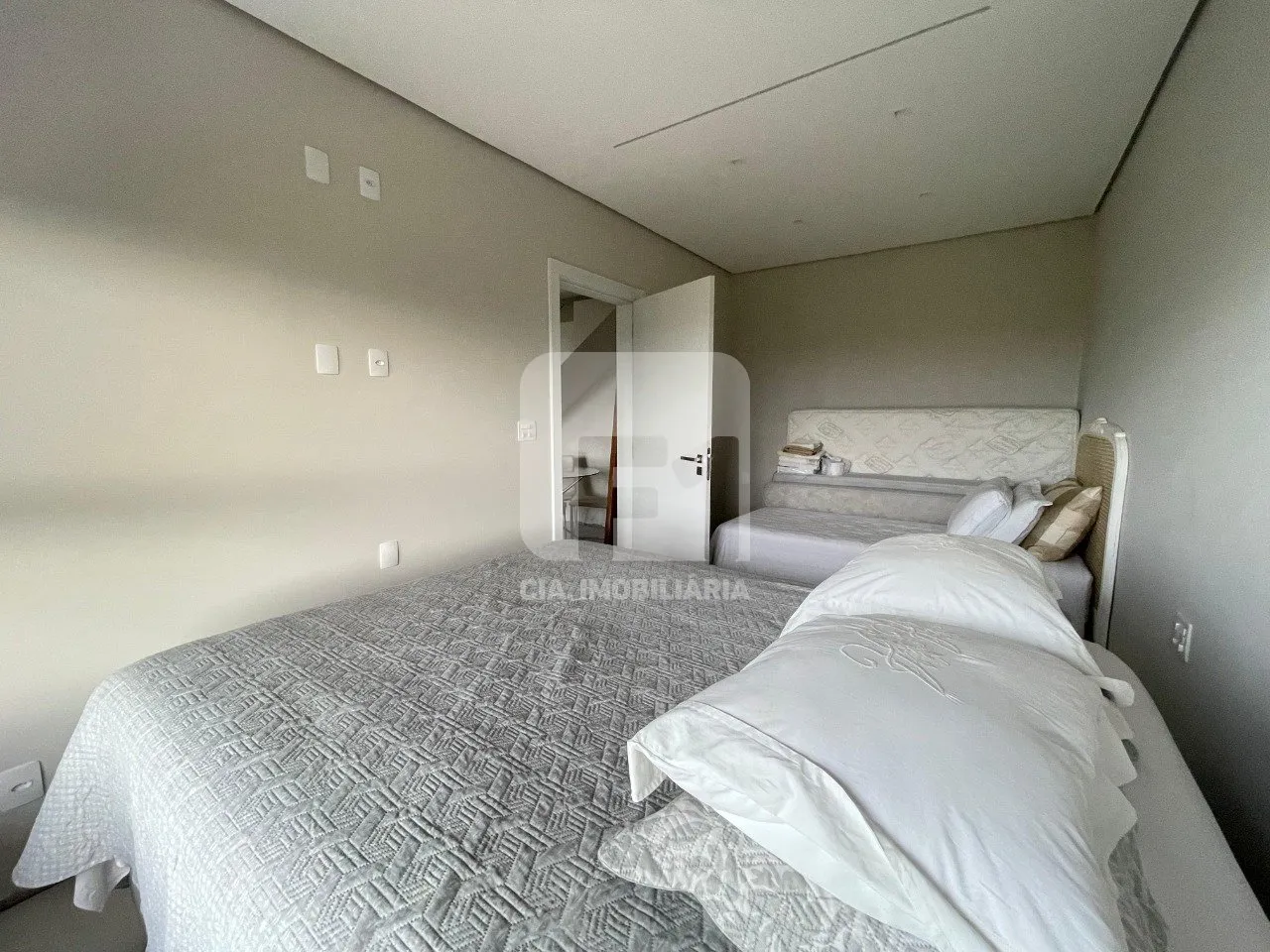 Furnished duplex penthouse with 2 bedrooms — photo 26