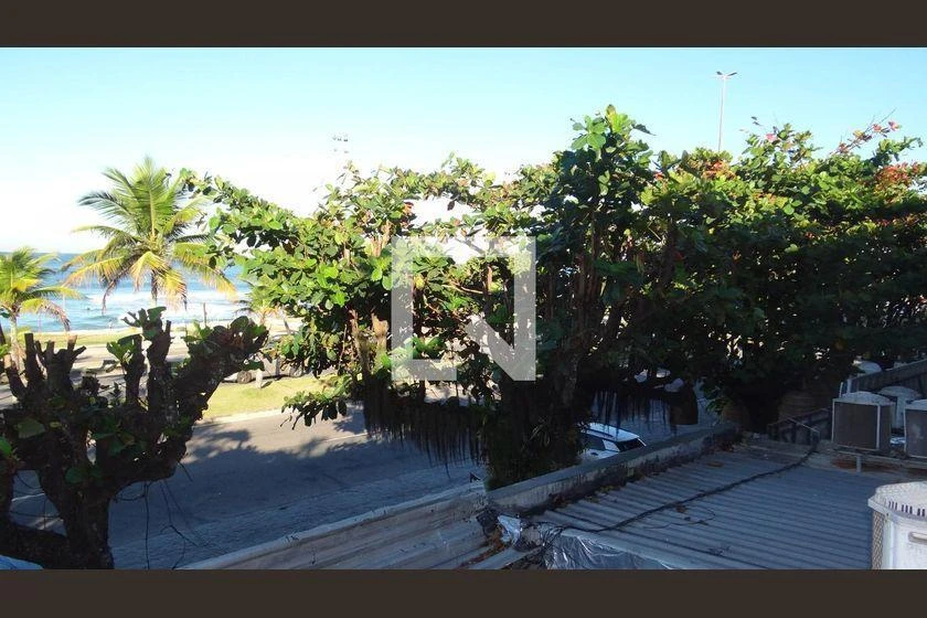 Furnished 2-bedroom apartment with balcony — photo 7