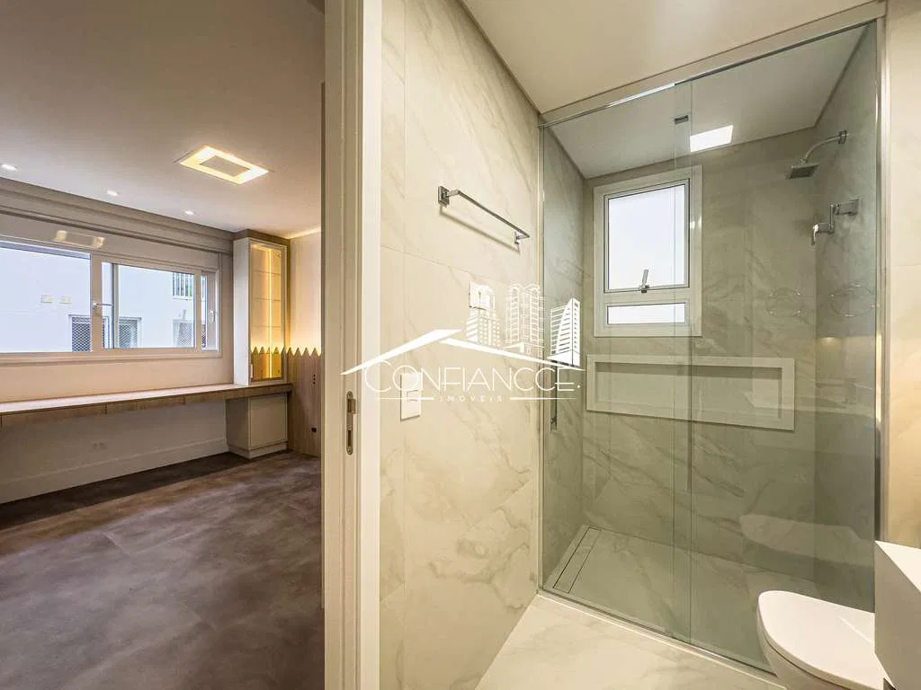 3-bedroom apartment with a private pool in Curitiba — photo 19