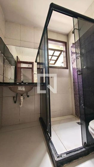 Дом 200 м² с панорамными окнами и грилем на балконе — photo 44