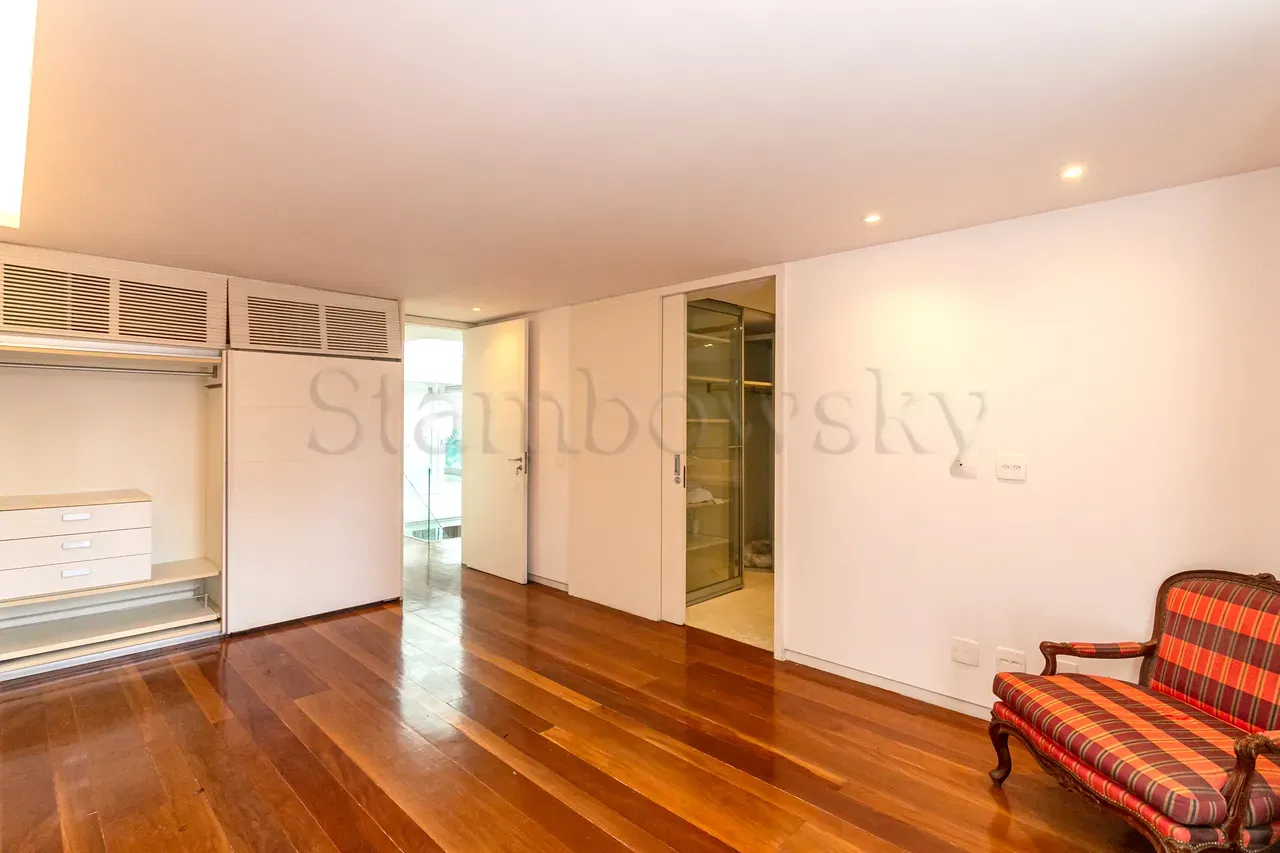 House with 3 bedrooms and a closed-off gas kitchen — photo 18