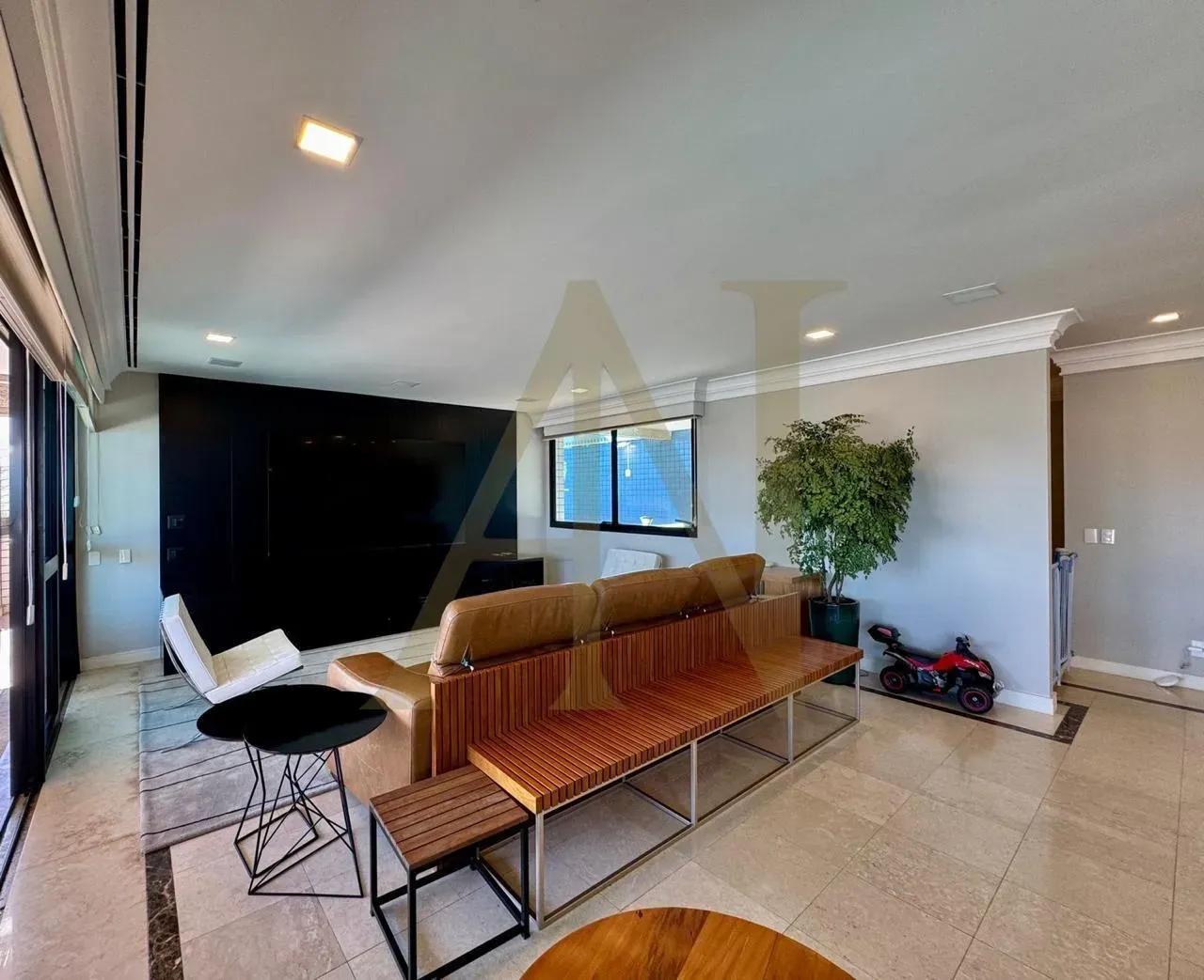 Furnished apartment with 4 bedrooms and 5 bathrooms — photo 4