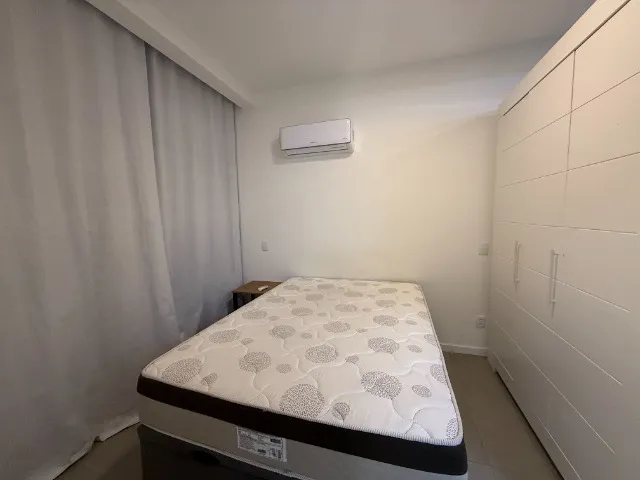 One-bedroom apartment with a washing machine — photo 6