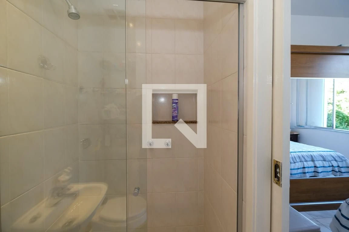 Furnished apartment with 3 bedrooms and private BBQ — photo 25