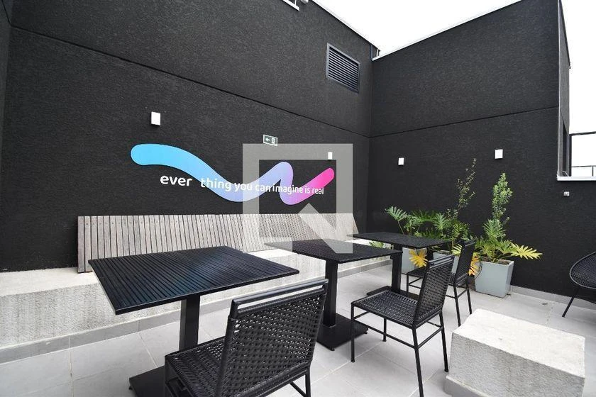 Furnished apartment, 36 m², with floor-to-ceiling windows — photo 6