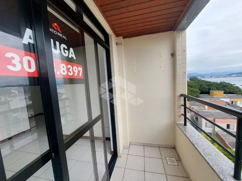 3-bedroom apartment with a balcony and 1 parking spot — photo 5