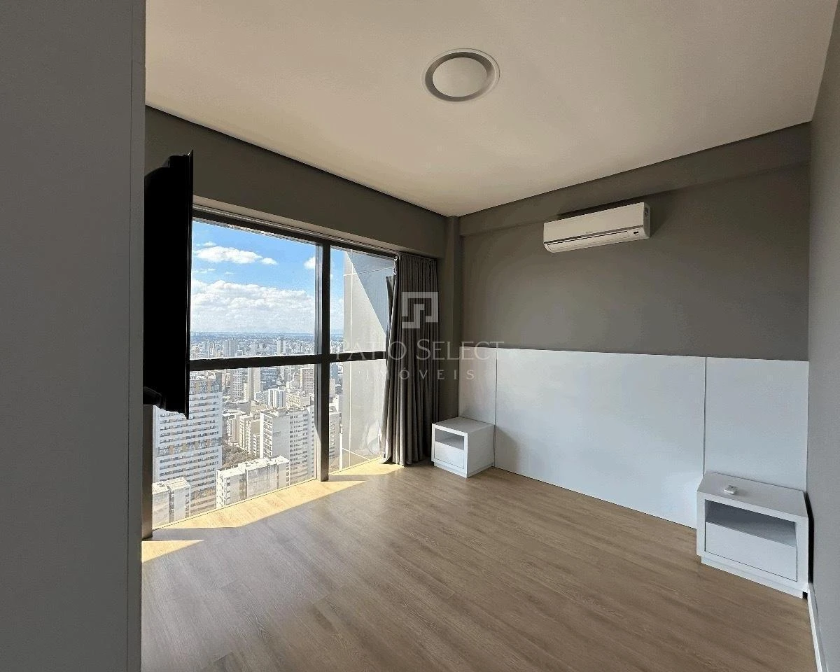 2-bedroom apartment with a bathtub in Curitiba — photo 34