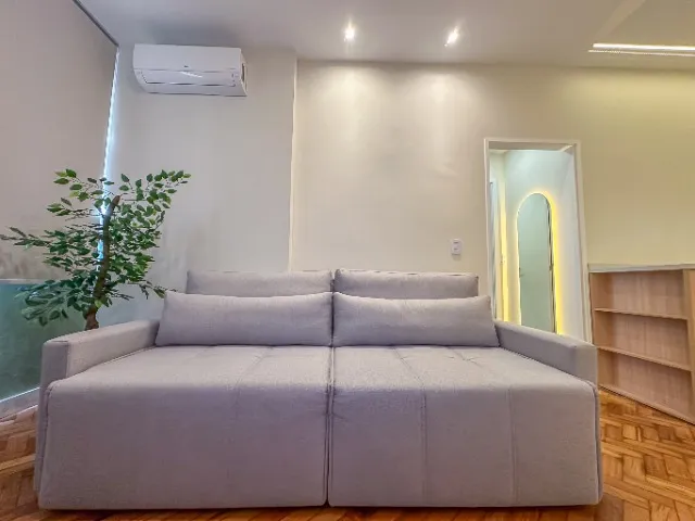 One-bedroom apartment with a washing machine — photo 7