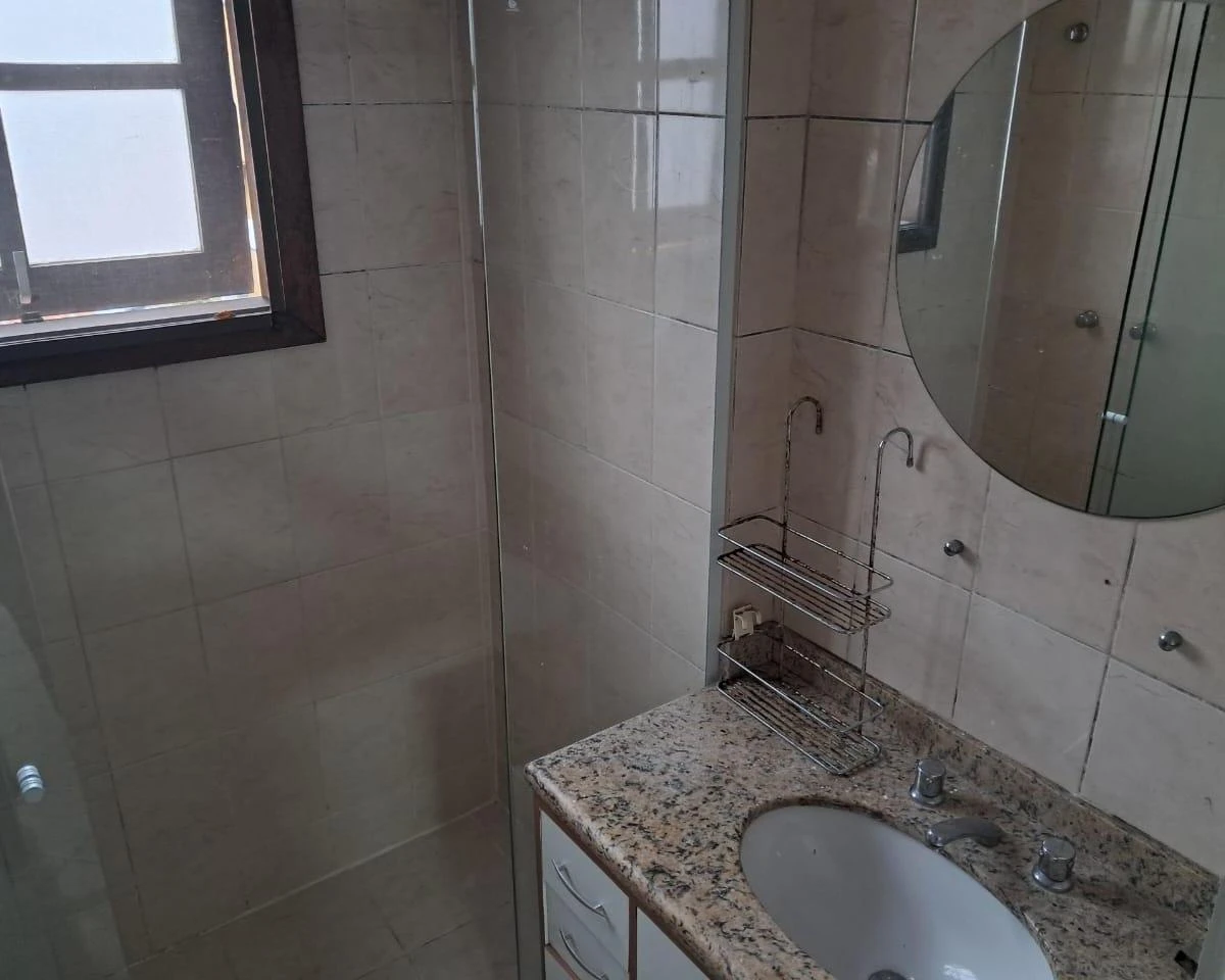 Duplex house with 4 bedrooms and an enclosed kitchen — photo 22