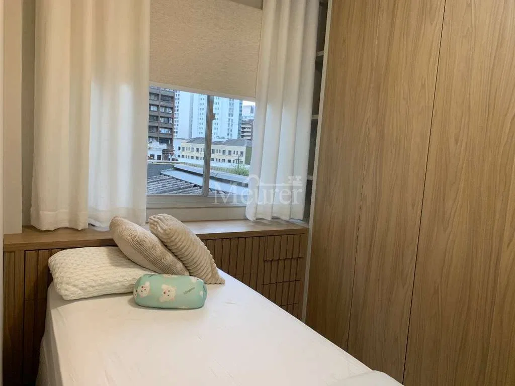 Furnished apartment, 27 m², with wood or laminate floors — photo 8