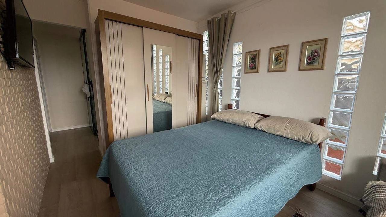 Ventanales de piso a techo y 3 dormitorios: casa de 60 m² — photo 3