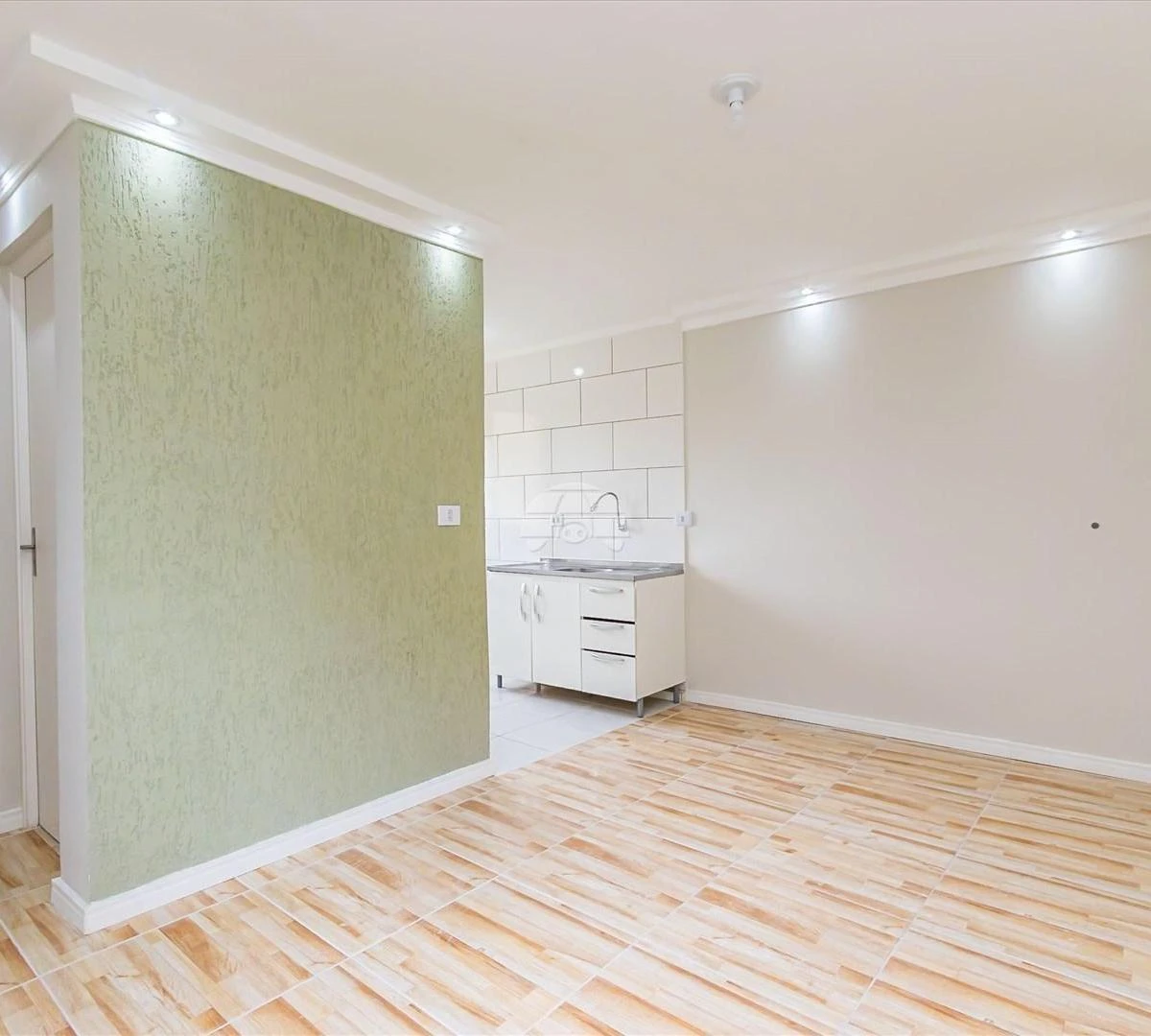 2-bedroom, 42 m² house in Curitiba — photo 7