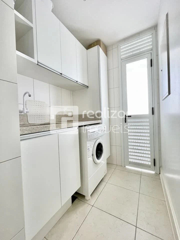 Furnished apartment, 100 m², with a private pool — photo 28