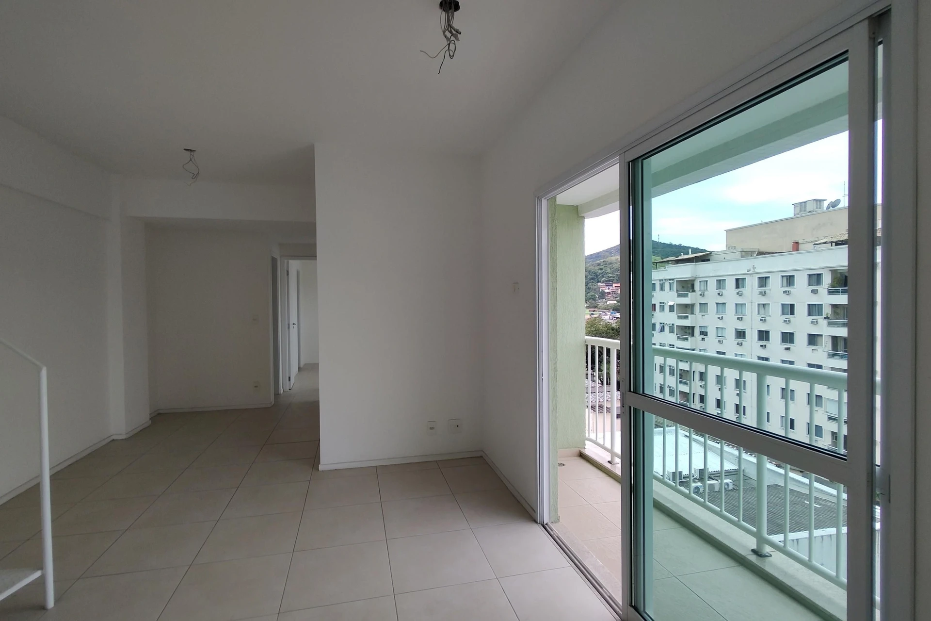 Apartment with 2 bedrooms, balcony and 1 parking space — photo 13