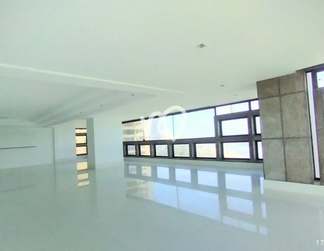 Unfurnished apartment for rent with 4 bedrooms and 313 m² — photo 14