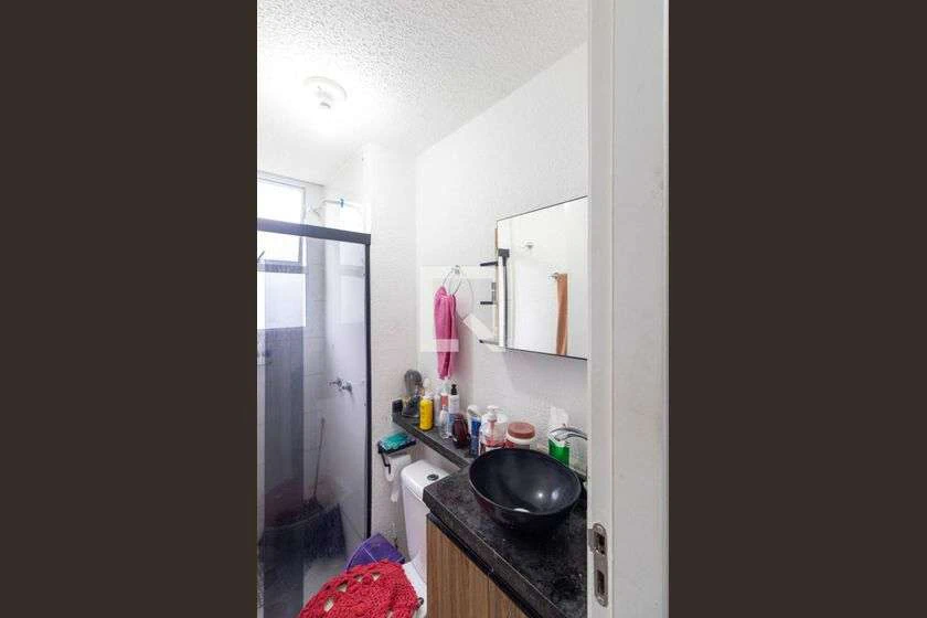 2-bedroom apartment with open-plan gas kitchen — photo 4