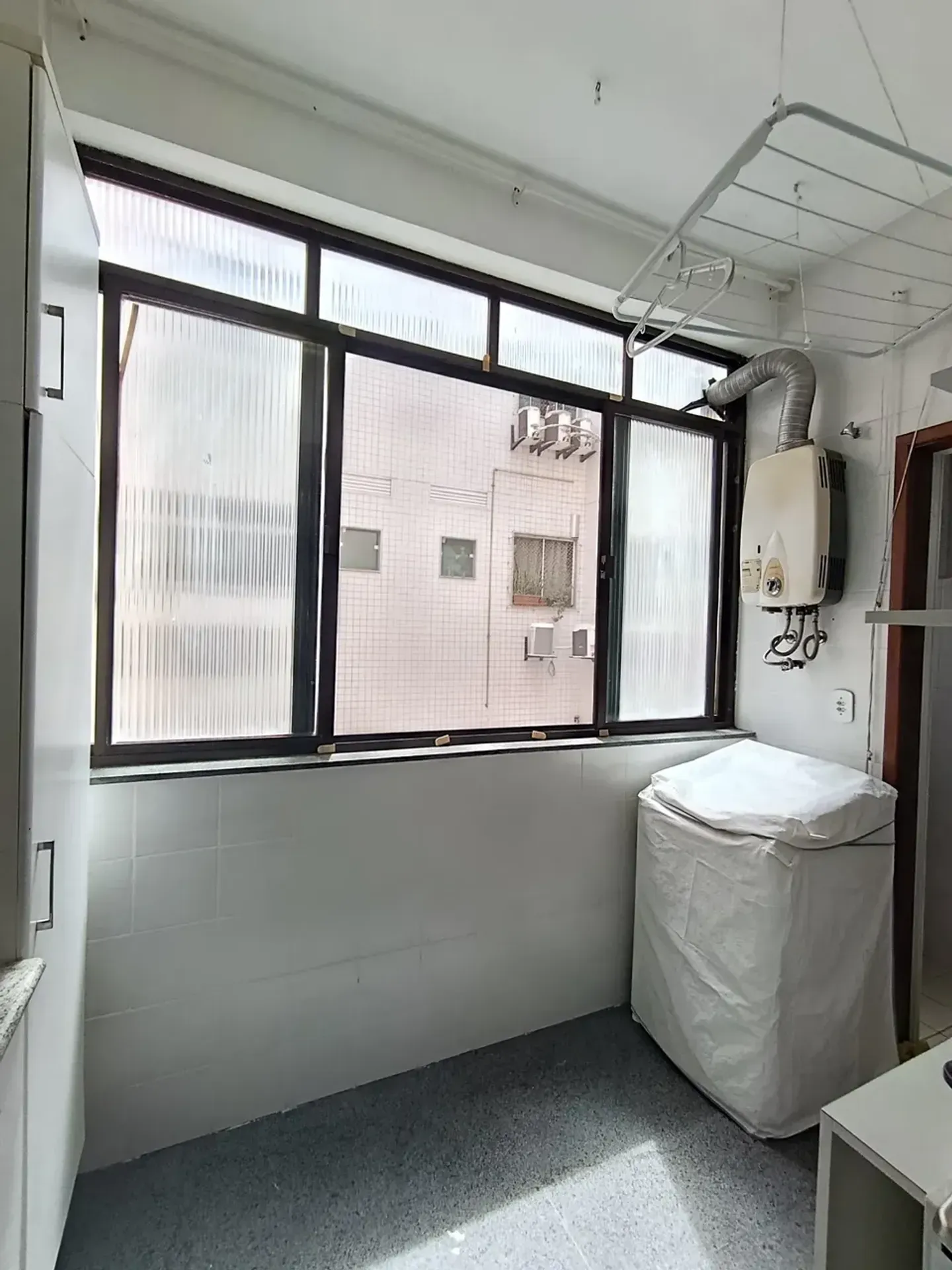 Apartamento sem mobília com cozinha separada e 2 quartos — photo 44