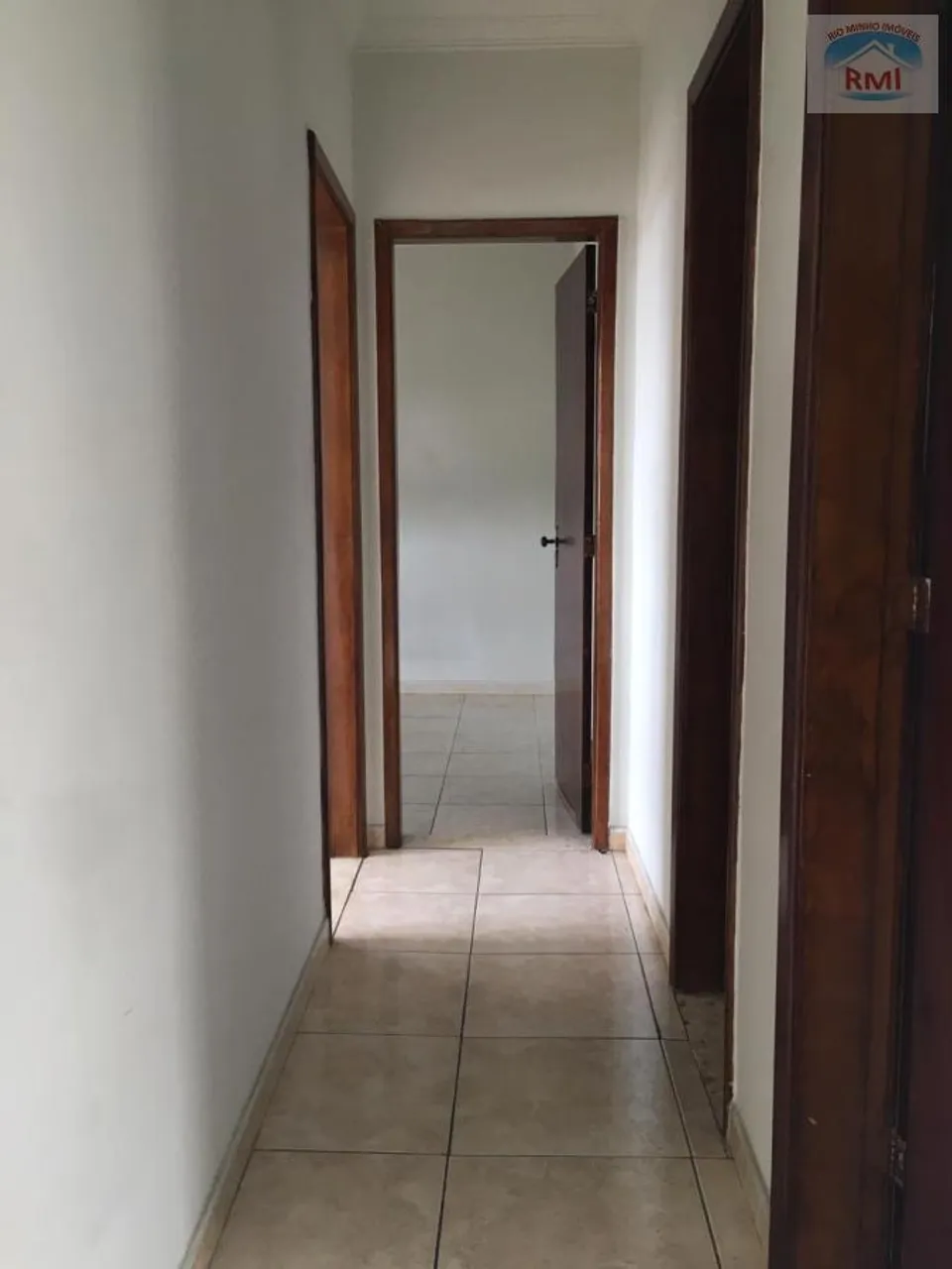 Apartamento com 2 quartos e cozinha separada — photo 17
