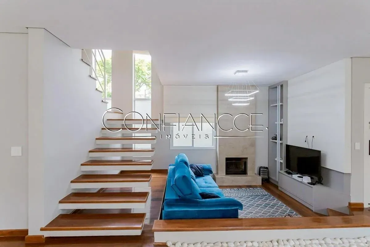 House with 4 en-suite bedrooms and 6 parking spaces — photo 12