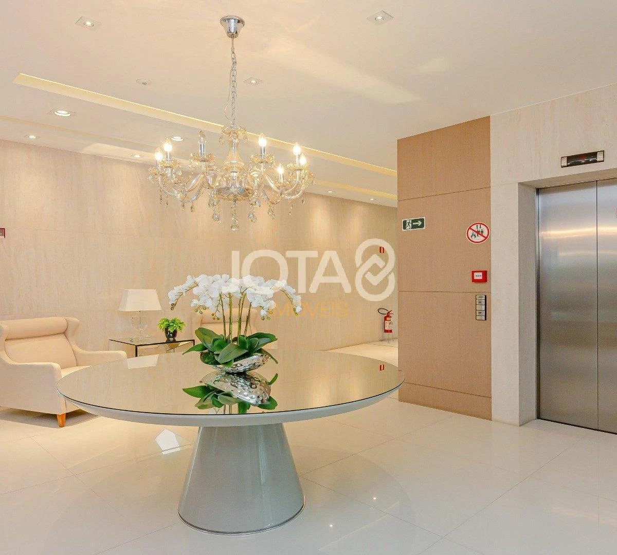 Bañera y 4 dormitorios: departamento de 323 m² — photo 47