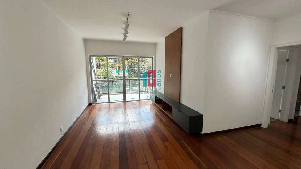 130 m² 3-bedroom apartment with 2 parking spaces — photo 5