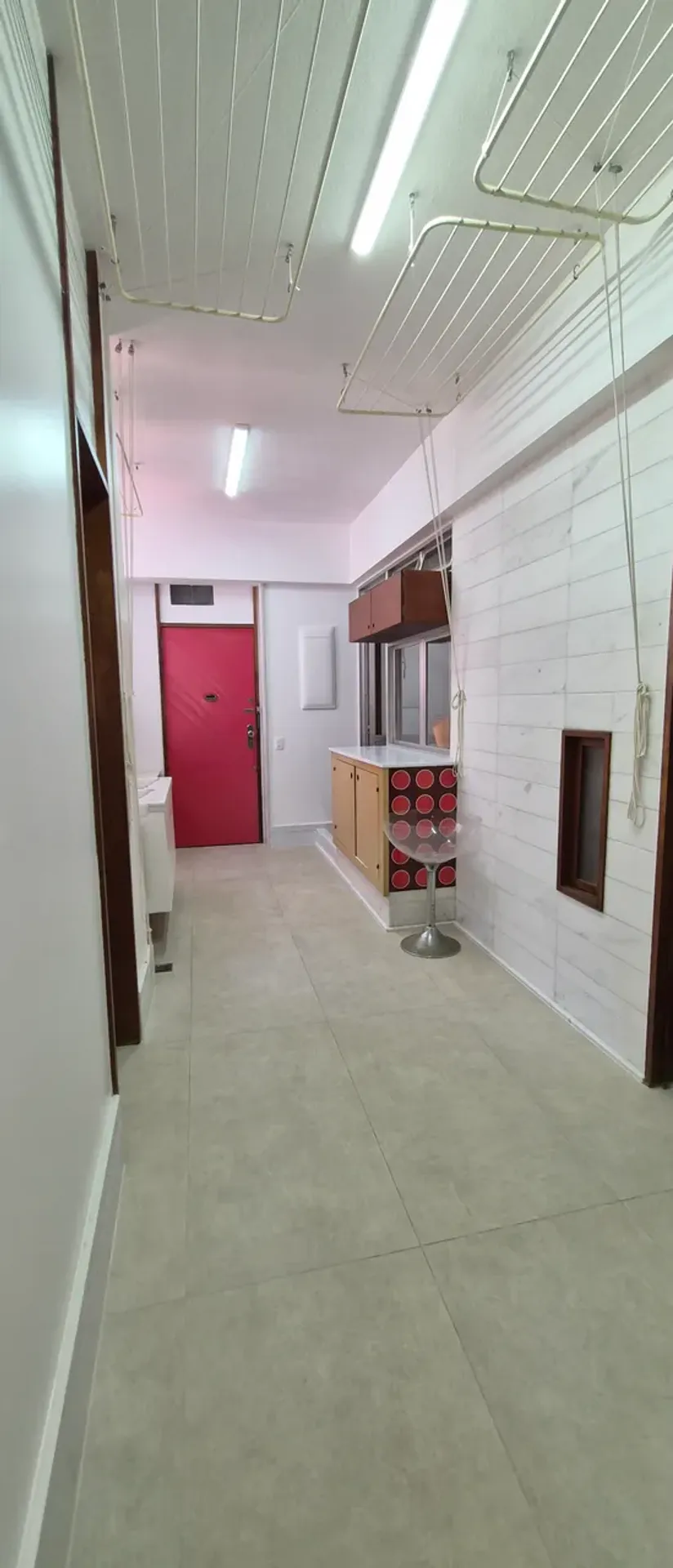 300 m² apartment with 4 bedrooms and gas kitchen — photo 48