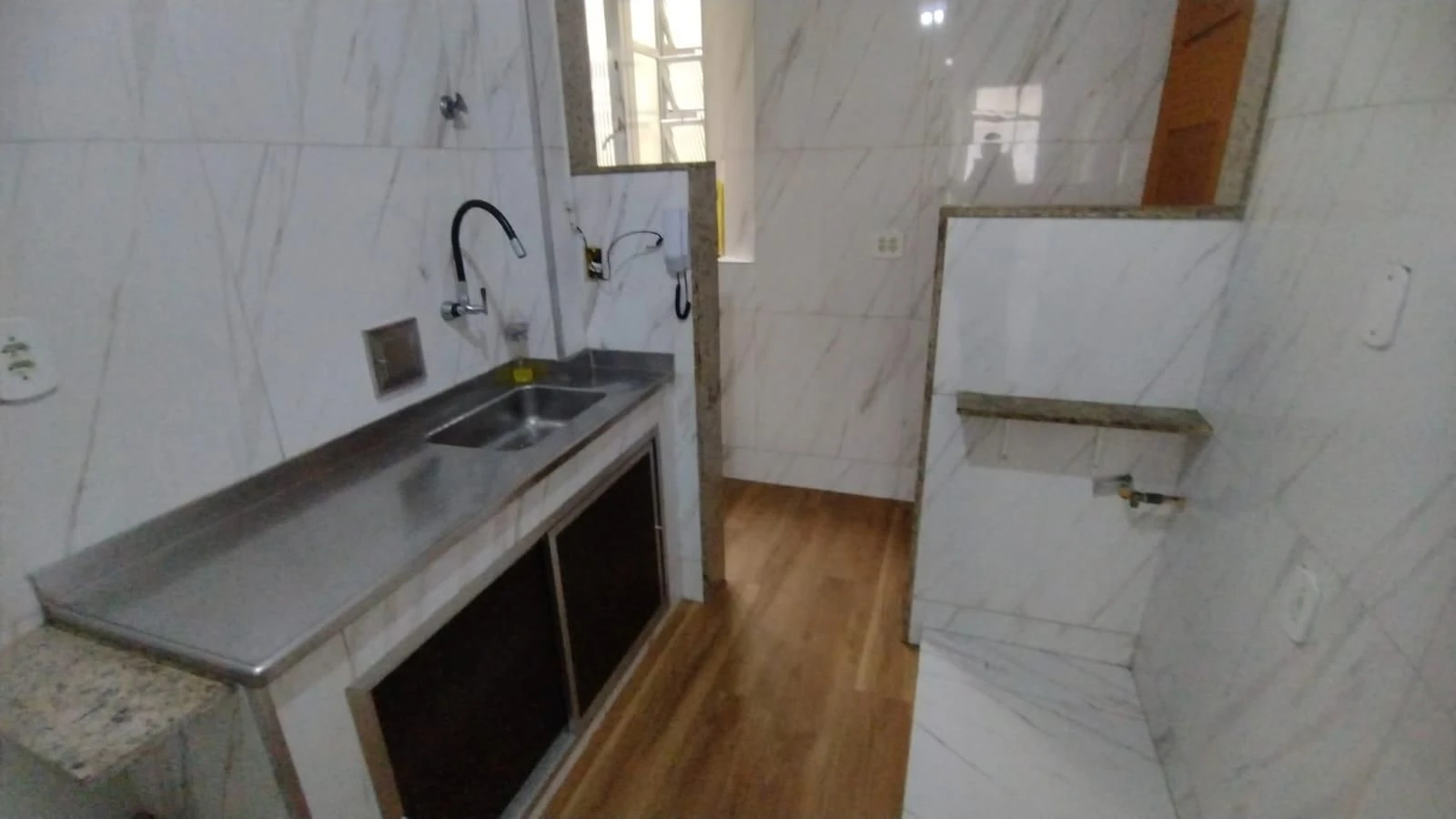 Rental apartment with 2 bedrooms and 1 bathroom — photo 2